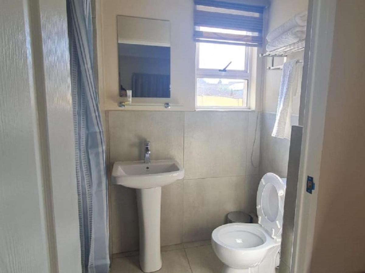 Benoni N12 Hotel Exterior photo